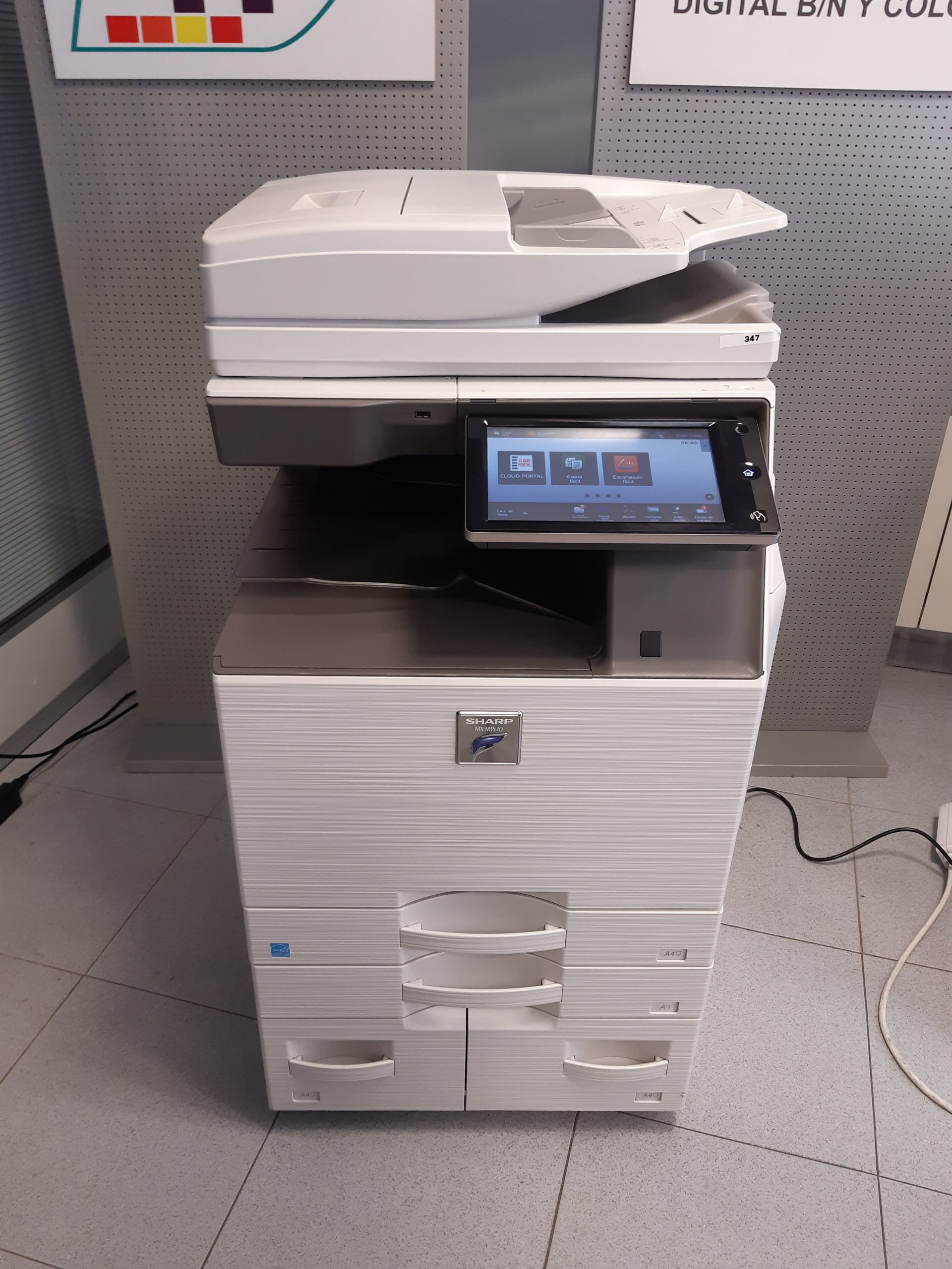  Sharp MX-4050N - Impresora multifunción láser a color A3 A4  renovada - 40 ppm, copia, impresión, escaneo, duplexación automática, red,  2 bandejas, soporte : Productos de Oficina